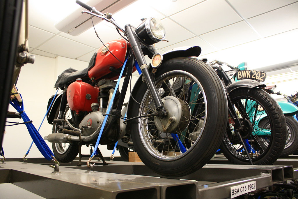 Motorcycle transport service with Fast Track Auto Shipping